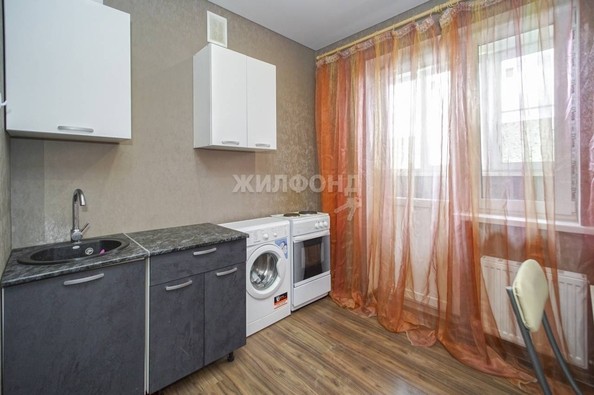 
   Продам 1-комнатную, 28 м², Тургеневское шоссе ул, 33/1к9

. Фото 1.