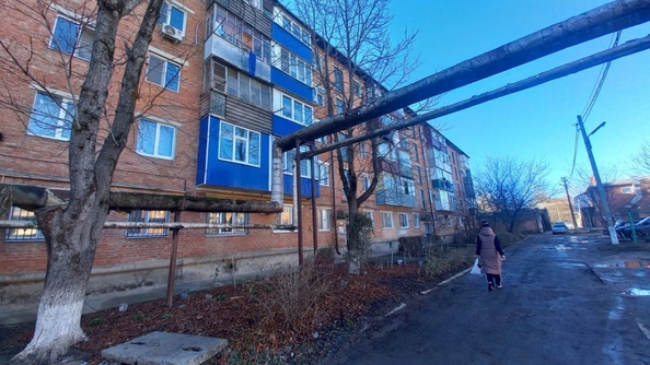 
   Продам 3-комнатную, 57.4 м², Седина ул, 49

. Фото 3.