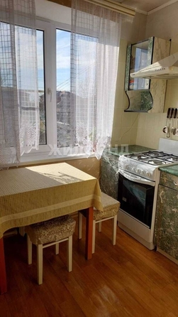 
   Продам 3-комнатную, 59.2 м², Октябрьская ул, 27

. Фото 2.