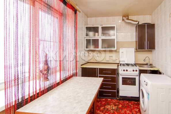 
  Продается 1-комн. квартира, 36 м², Космическая ул, д. 41/2
. Фото 3.