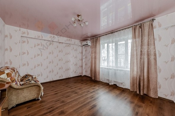 
   Продам 2-комнатную, 60.1 м², Гагарина ул, 159/1Г

. Фото 2.