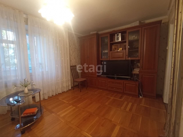 
   Продам 3-комнатную, 59.5 м², Ленина ул, 23

. Фото 2.