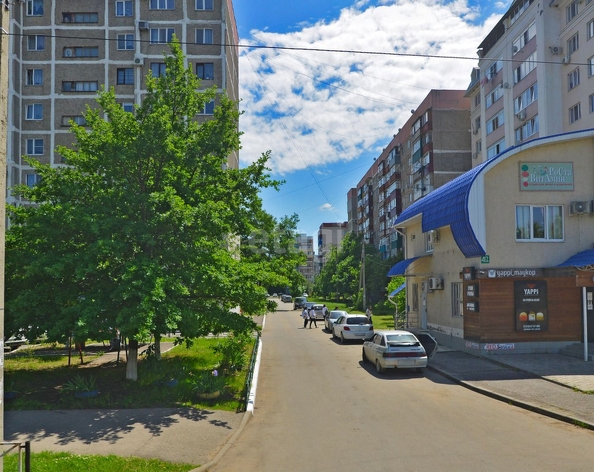 
   Продам 3-комнатную, 67 м², Пионерская 2-я ул, 415/2

. Фото 2.