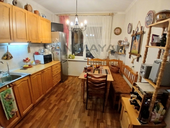 
   Продам 3-комнатную, 63.3 м², Пионерская 2-я ул, 403

. Фото 3.