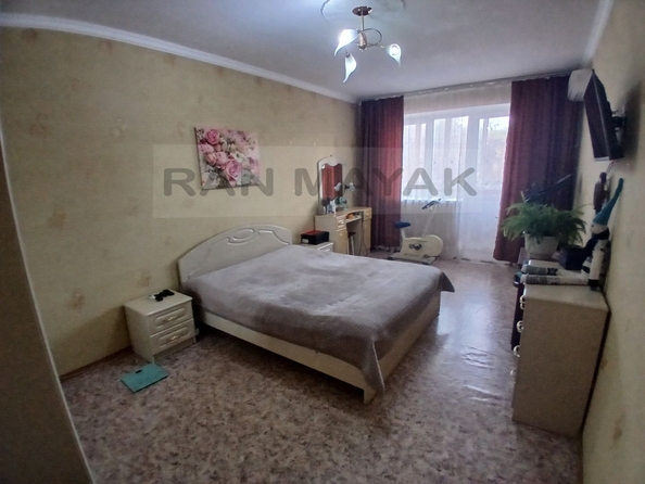 
   Продам 3-комнатную, 92.5 м², Кооперативная (Сад тер. СНТ) ул, 94

. Фото 8.