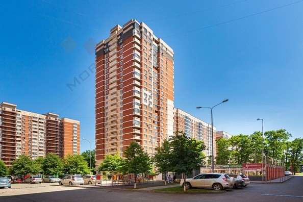 
   Продам 2-комнатную, 55 м², Героя Сарабеева В.И. ул, 9

. Фото 22.