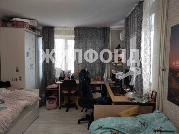 
   Продам 2-комнатную, 60 м², Зиповская ул, 39

. Фото 2.