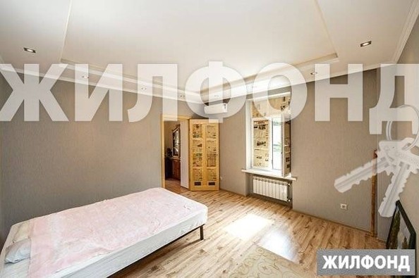 
   Продам 2-комнатную, 62 м², Роз ул, 58

. Фото 5.