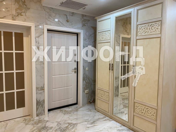 
   Продам 2-комнатную, 101 м², Малышева ул, 11

. Фото 11.