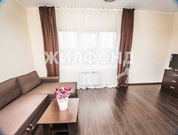 
   Продам 2-комнатную, 47 м², Альпийская ул, 90/4

. Фото 8.