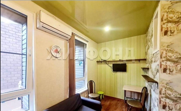 
   Продам 1-комнатную, 24 м², Механизаторов ул, 2/6

. Фото 2.