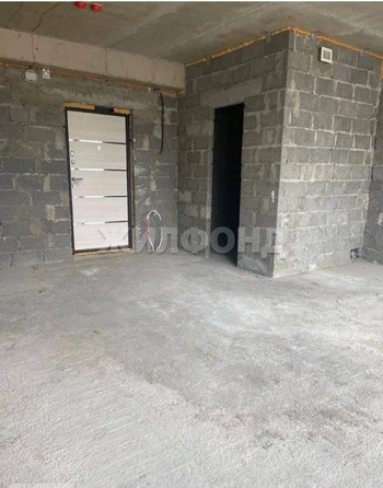 
   Продам 2-комнатную, 38 м², Крымская ул, 44а

. Фото 3.