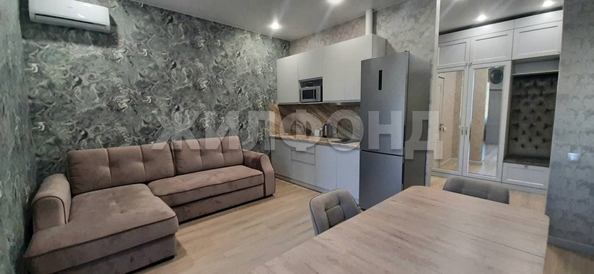 
   Продам 2-комнатную, 42 м², Молокова ул, 1

. Фото 1.