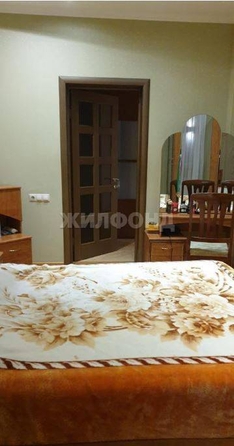 
   Продам 4-комнатную, 160 м², Полтавская ул, 52

. Фото 7.