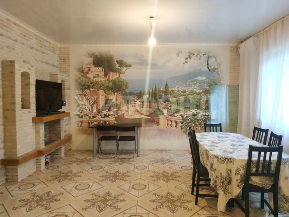 
   Продам дом, 325 м², Сочи

. Фото 2.