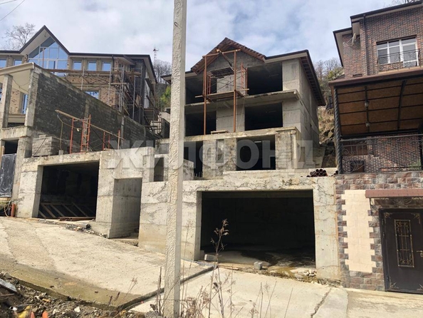 
   Продам дом, 380 м², Сочи

. Фото 2.