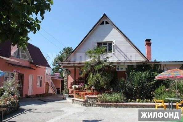 
   Продам дом, 106 м², Сочи

. Фото 2.