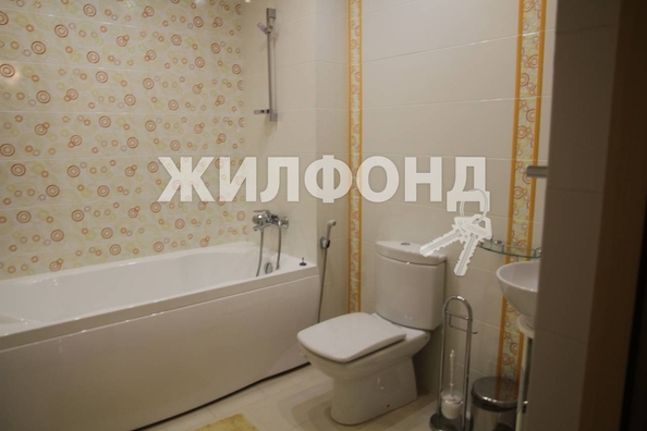 
   Продам 5-комнатную, 650 м², , 94/27

. Фото 14.