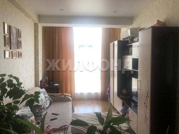 
   Продам 1-комнатную, 40 м², Водораздельная ул, 12

. Фото 1.