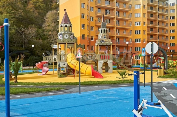 
   Продам 3-комнатную, 64 м², Тепличная ул, 83/2

. Фото 1.