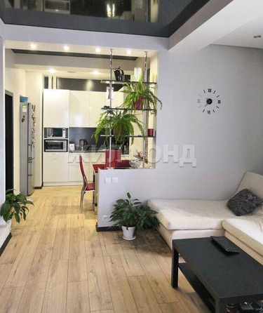 
   Продам 2-комнатную, 50 м², Водораздельная ул, 2

. Фото 5.