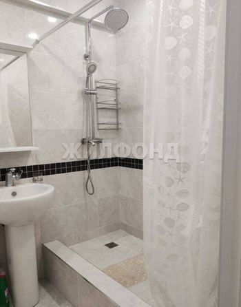 
   Продам 2-комнатную, 56 м², Тепличная ул, 65

. Фото 4.