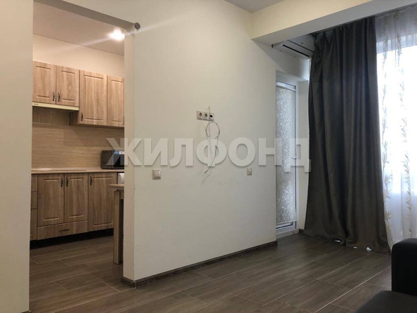 
   Продам 1-комнатную, 31 м², Аллея Челтенхэма ул, 8/8

. Фото 1.