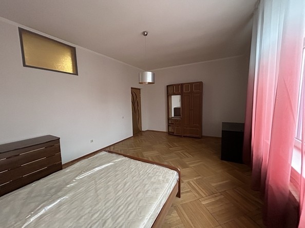
   Продам 2-комнатную, 62 м², Лермонтова ул, 120А

. Фото 4.