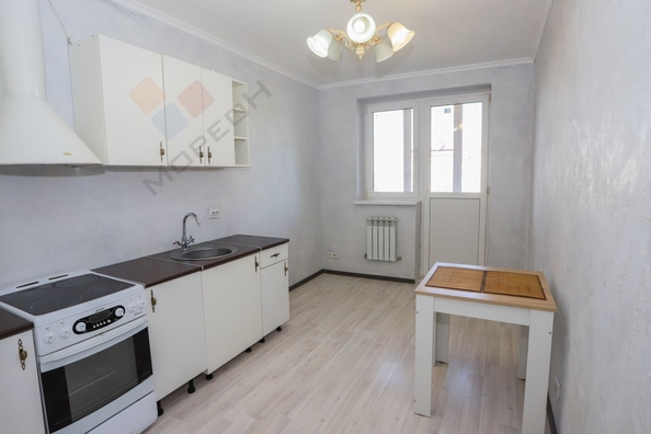 
   Продам 1-комнатную, 33 м², Сергиевская ул, 10/1/1

. Фото 4.