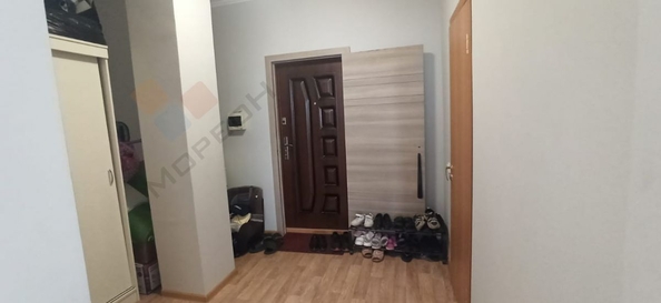 
   Продам 1-комнатную, 37 м², 1-го Мая ул, 299

. Фото 7.