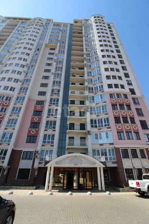 
   Продам 1-комнатную, 48.6 м², Черниговская ул, 1

. Фото 4.