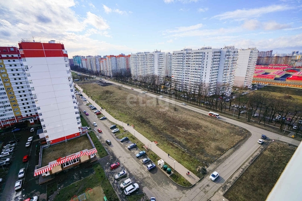 
   Продам 3-комнатную, 85 м², Черкасская ул, 60/1

. Фото 42.