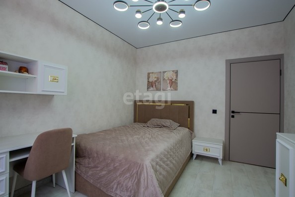 
   Продам 2-комнатную, 63 м², Любимово мкр, 16

. Фото 12.