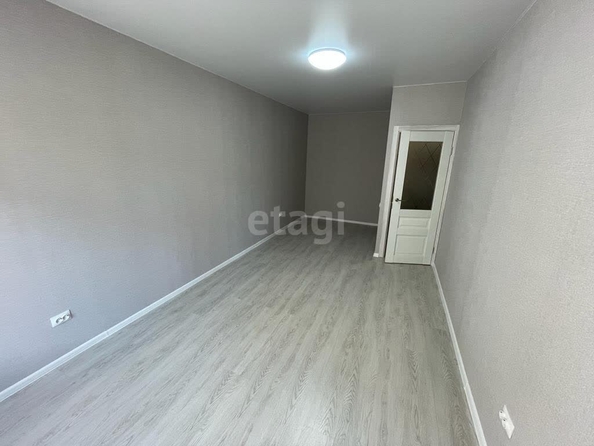 
   Продам 1-комнатную, 35 м², Заполярная ул, 39/10

. Фото 6.