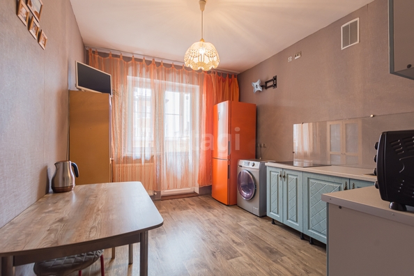 
   Продам 2-комнатную, 52.4 м², Тургенева ул, 33/1/2  33

. Фото 2.