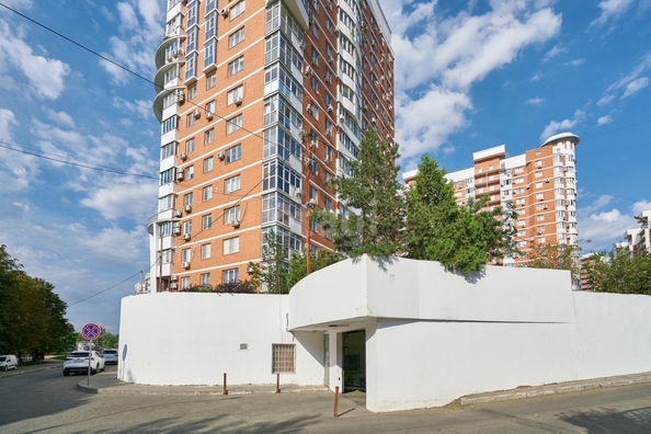 
   Продам 2-комнатную, 67.7 м², Клары Лучко б-р, 6

. Фото 20.