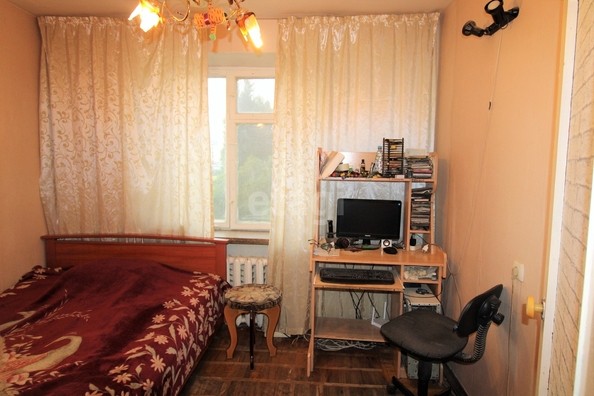 
   Продам 4-комнатную, 80 м², Симферопольская ул, 40

. Фото 9.