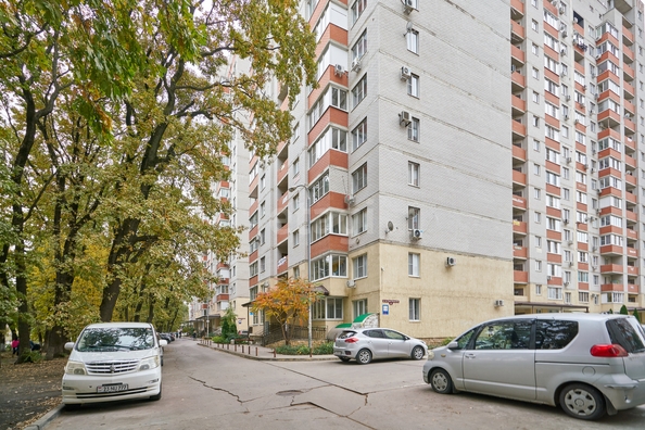 
   Продам 2-комнатную, 62.9 м², Героя Яцкова И.В. ул, 8

. Фото 21.