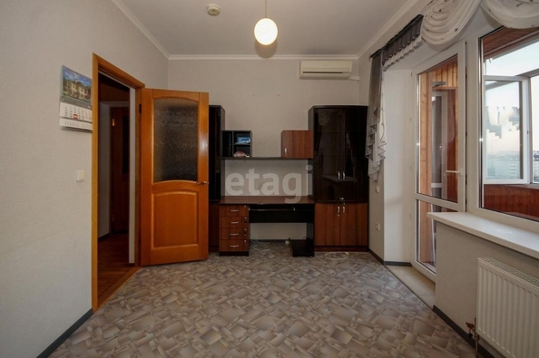 
   Продам 1-комнатную, 54.3 м², Черкасская ул, 75

. Фото 2.