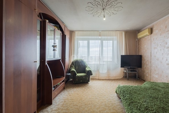 
   Продам 3-комнатную, 62.8 м², Ставропольская ул, 184

. Фото 2.