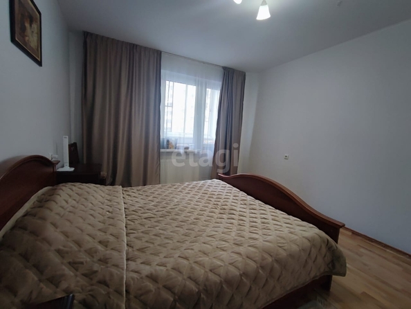 
   Продам 3-комнатную, 87.2 м², Репина пр-д, 40

. Фото 8.