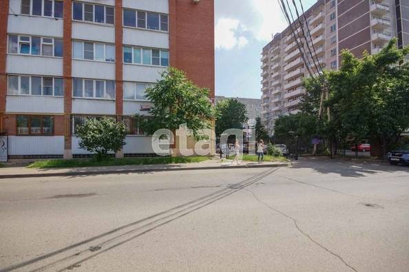 
   Продам 3-комнатную, 91 м², Черкасская ул, 28

. Фото 12.