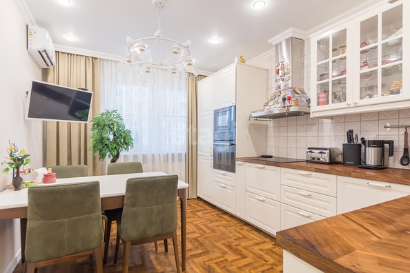 
   Продам 2-комнатную, 59.5 м², Домбайская ул, 10/2

. Фото 1.