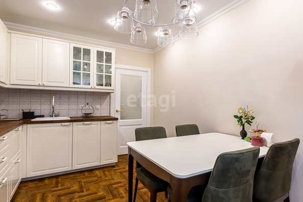 
   Продам 2-комнатную, 59.5 м², Домбайская ул, 10/2

. Фото 9.