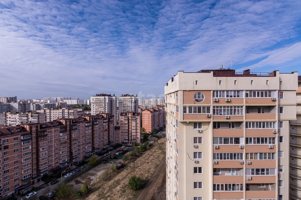 
   Продам 2-комнатную, 59.2 м², Домбайская ул, 10/1  1

. Фото 4.