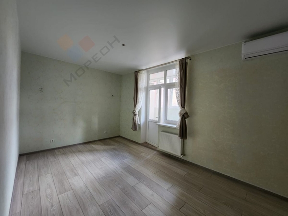 
   Продам 2-комнатную, 55 м², Восточно-Кругликовская ул, 30/2

. Фото 3.