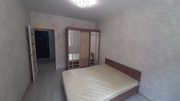 
   Продам 1-комнатную, 34 м², Западный Обход ул, 39/2к7

. Фото 3.