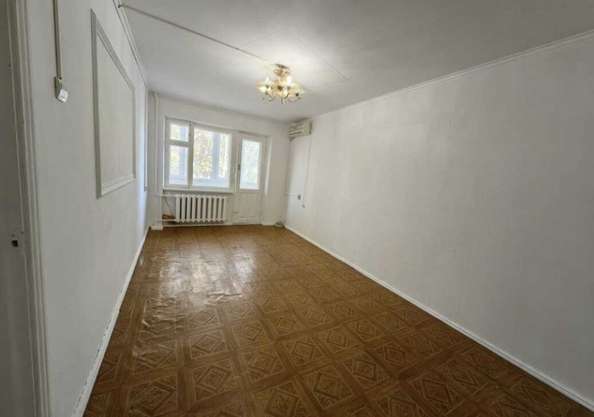 
   Продам 1-комнатную, 30 м², Крымская ул, 216

. Фото 4.