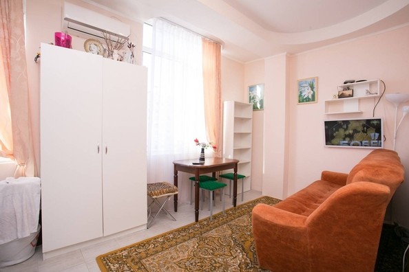 
   Продам 1-комнатную, 27 м², Троицкая ул, 31/11

. Фото 1.