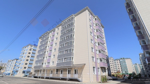 
   Продам 1-комнатную, 38 м², краеведа Соловьёва В.А. ул, 6к5

. Фото 1.